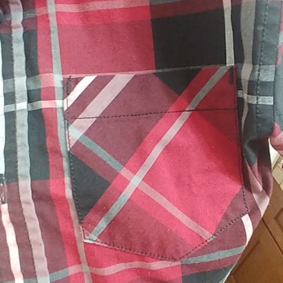 Shirt - Picture 2 of 4